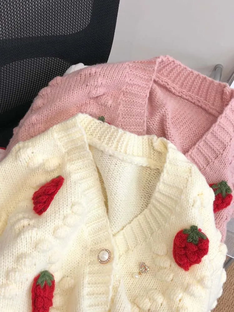 Fashion 3D Strawberry Women Cardigan Winter Elegant Pearl Button Casual V Neck Ladies Knitted Sweater Long Sleeve Coat