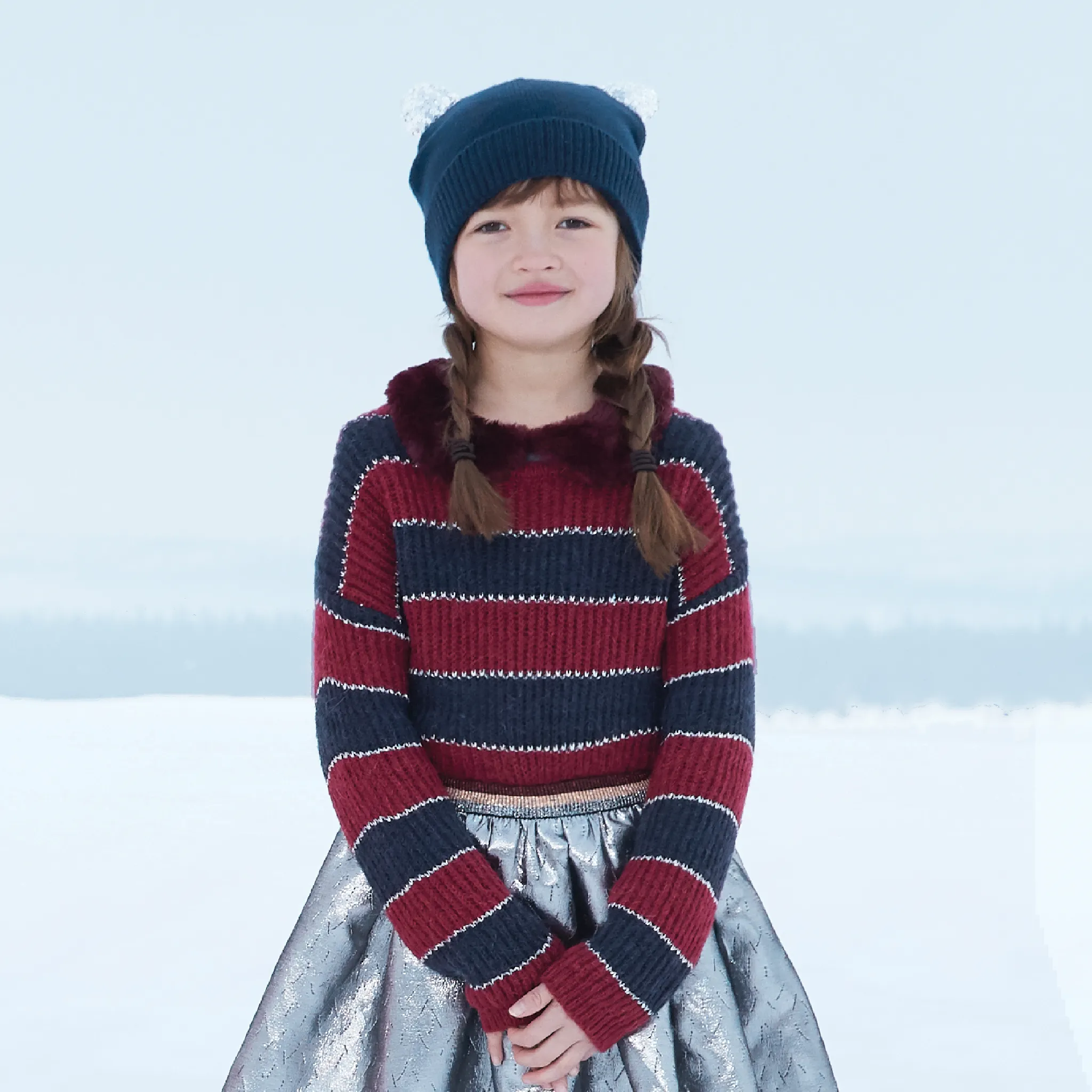 Girls' striped sweater with a detachable faux fur collar