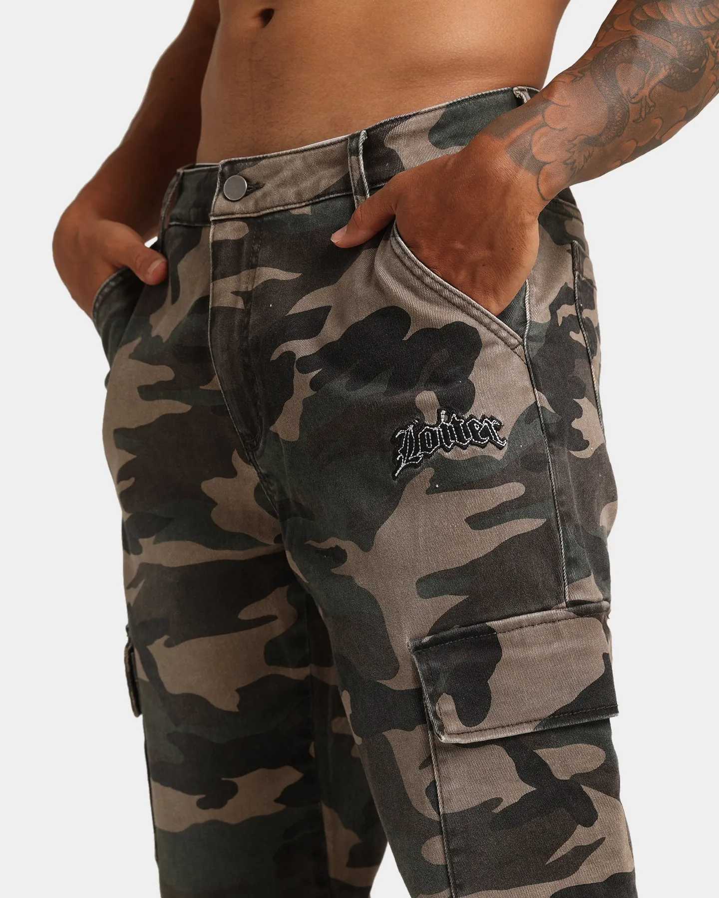 Loiter Tracker Flare Cargo Pants Camo