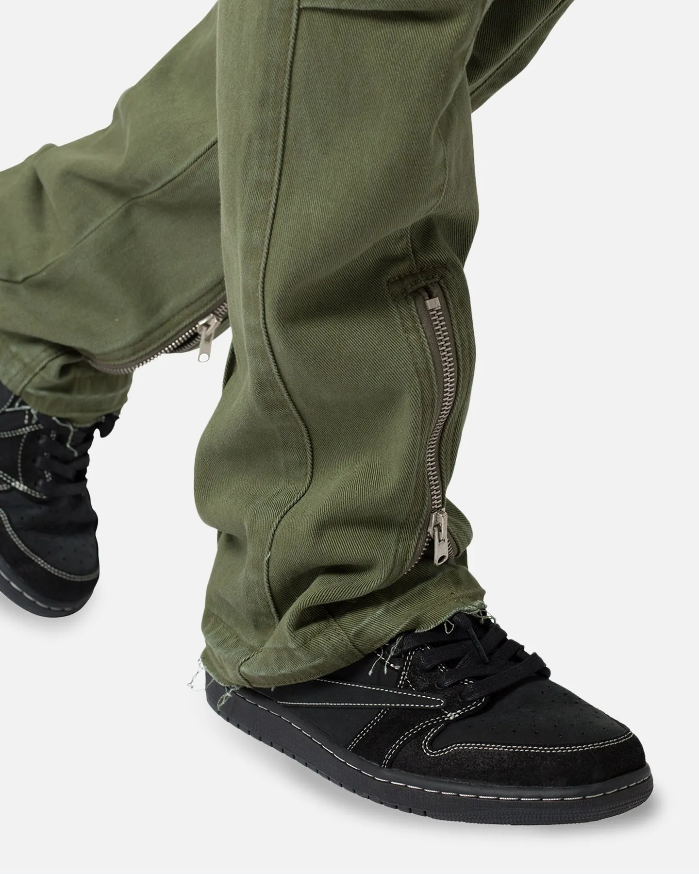 MNML Front Zip Flare Cargo Pants Olive