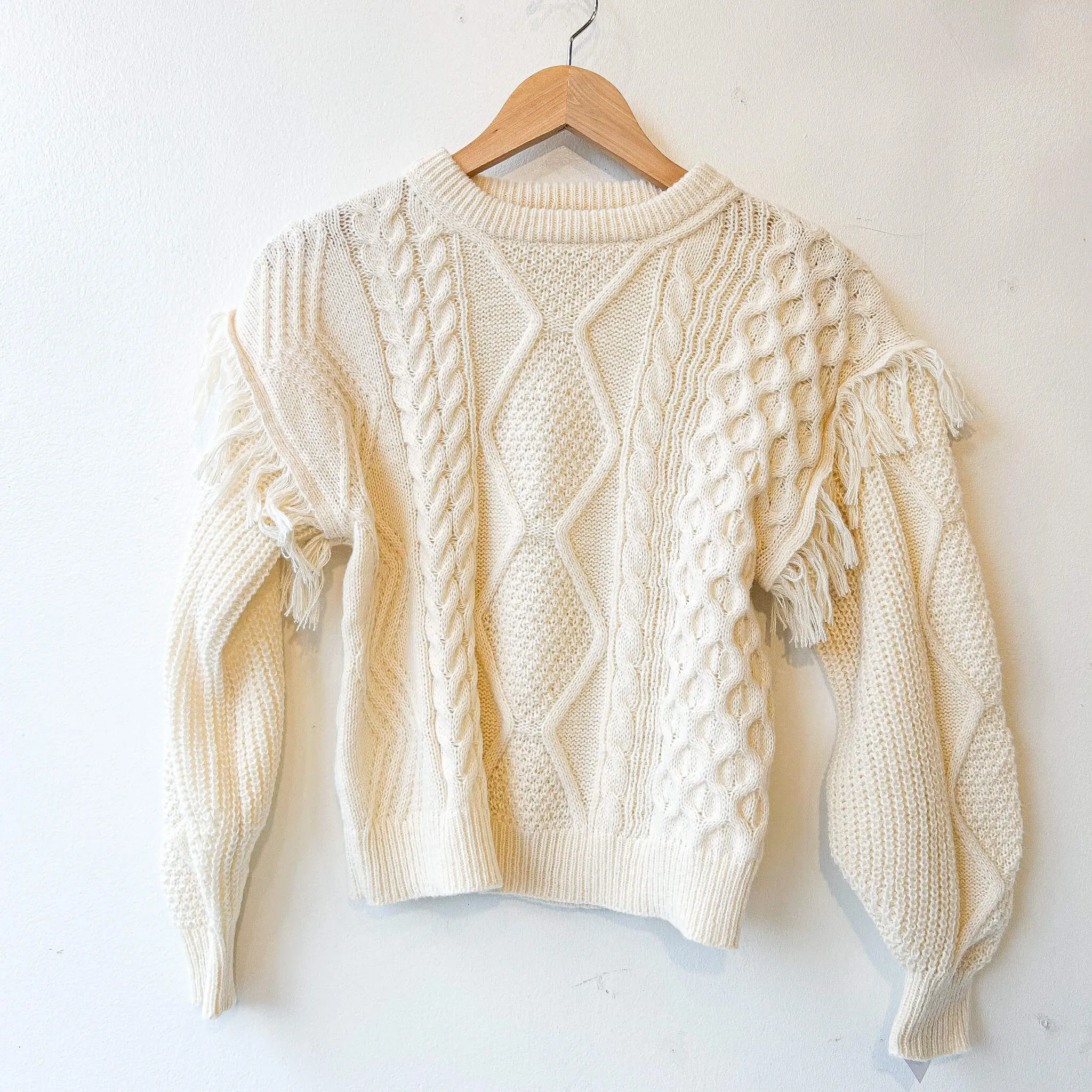 SPACE | Cable Knit Fringe Trim Sweater