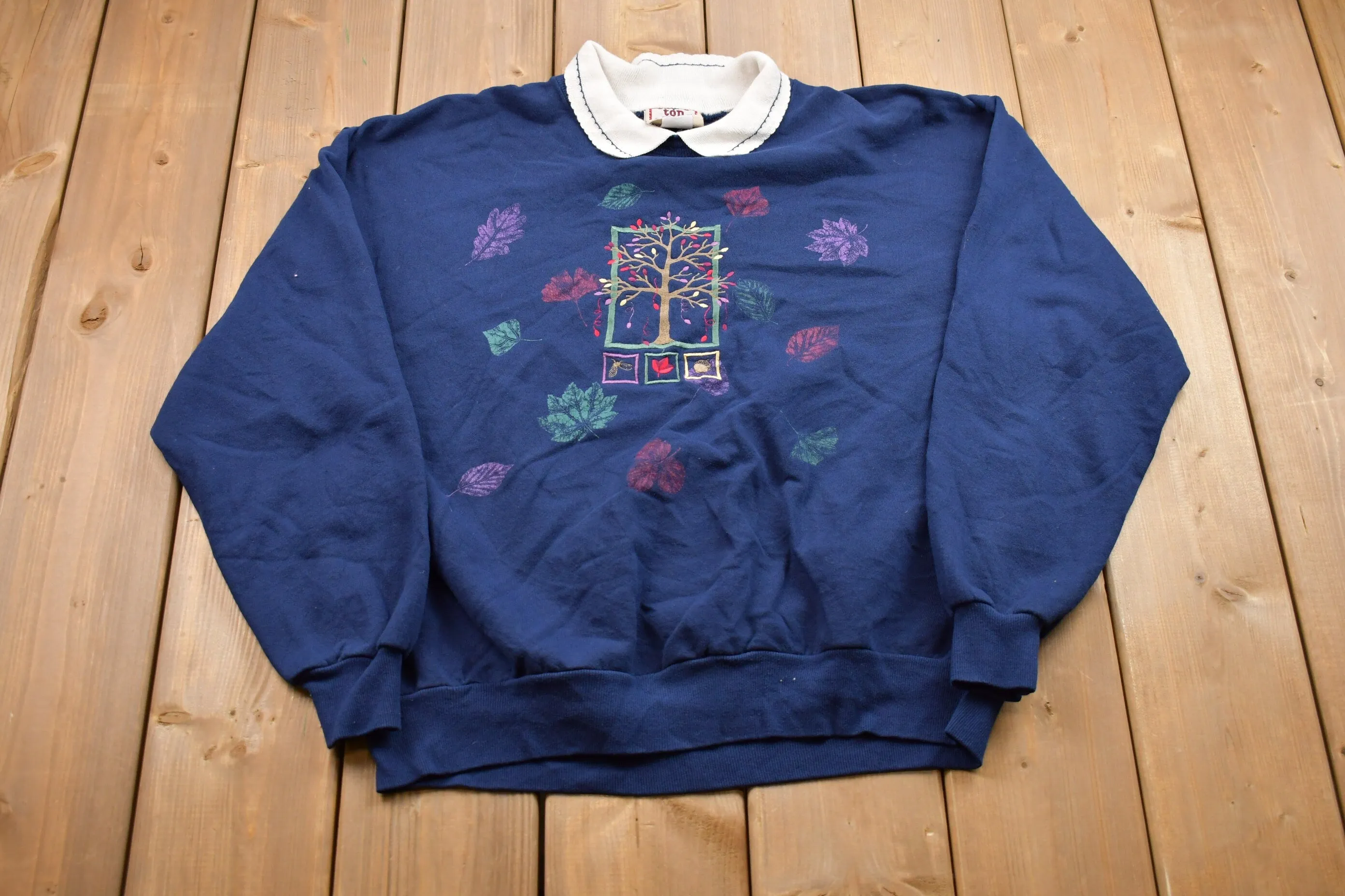 Vintage 1990s Top Stitch Morning Sun Tree Embroidered Collared Sweatshirt