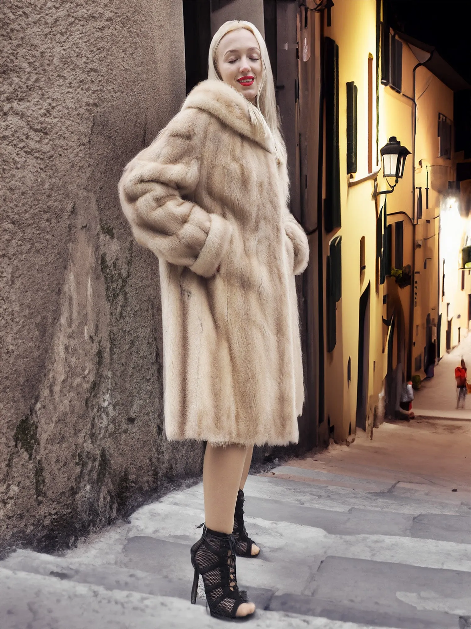 Vintage Glamorous Blond Mink Fur Coat Stroller L/XL