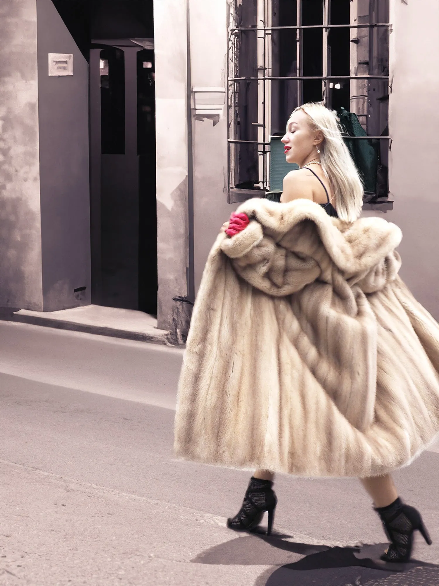 Vintage Glamorous Blond Mink Fur Coat Stroller L/XL